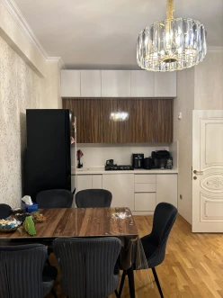 Satılır yeni tikili 2 otaqlı 47 m², Avtovağzal m.-10