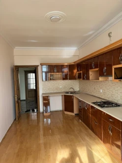 Satılır yeni tikili 3 otaqlı 120 m²,  İnşaatçılar m.-4