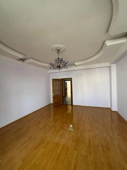 Satılır yeni tikili 3 otaqlı 120 m²,  İnşaatçılar m.-2