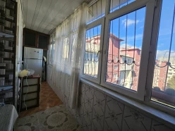 Satılır köhnə tikili 5 otaqlı 125 m²,  İnşaatçılar m.-3