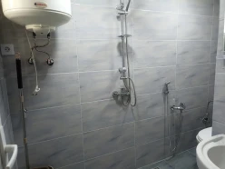 Satılır köhnə tikili 2 otaqlı 60 m²,  Azadlıq prospekti m.-11