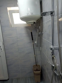Satılır köhnə tikili 2 otaqlı 60 m²,  Azadlıq prospekti m.-9