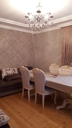 Satılır ev/villa 3 otaqlı 76 m², Azadlıq prospekti m.-8